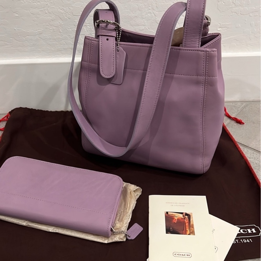 Brand New Vintage Classic Coach Leather Soho Waverly  Lavender Handbag & Wallet